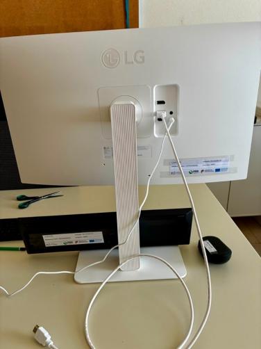 monitor 3
